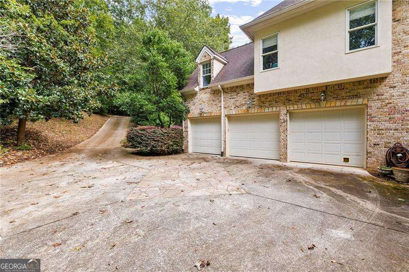 221 Allmond Lane Alpharetta GA 30004