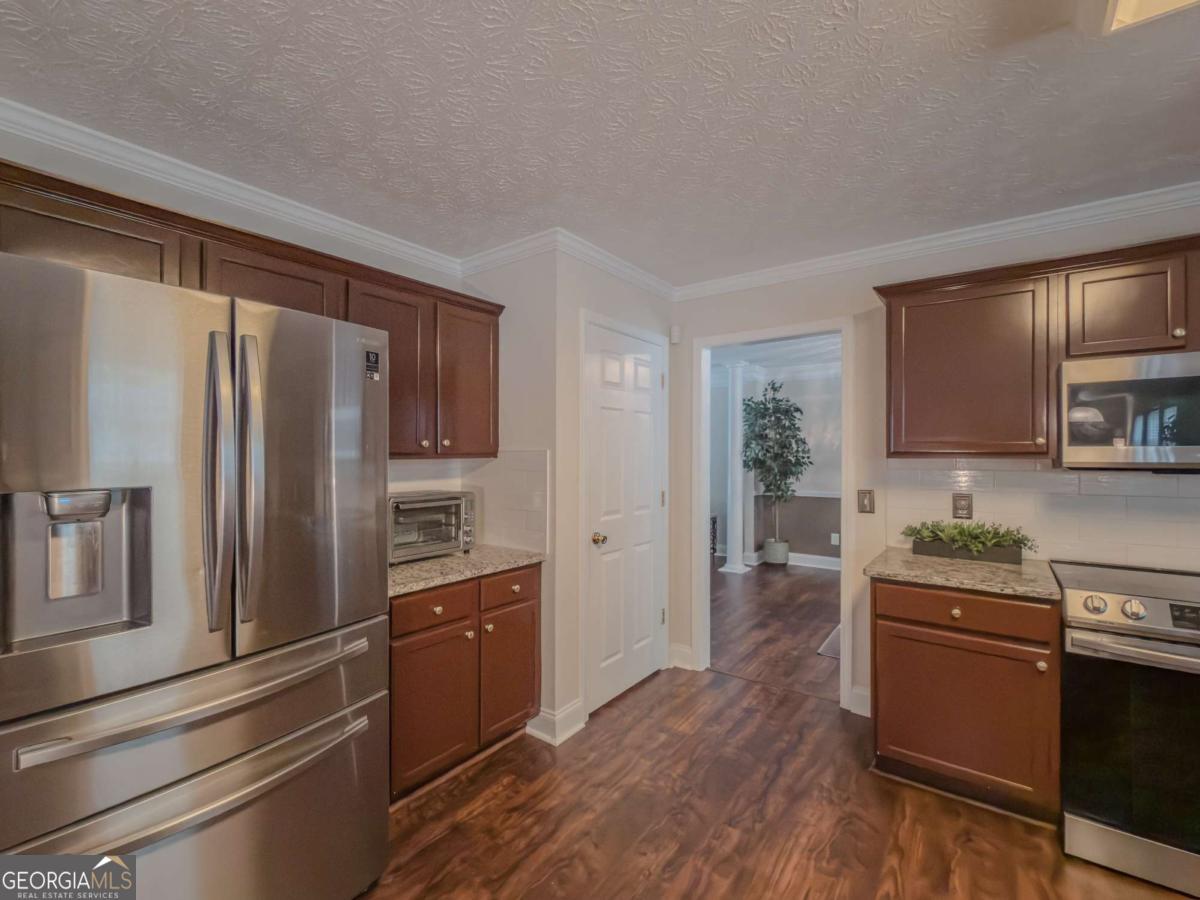 6042 Fairington Farms Lane Lithonia GA 30038