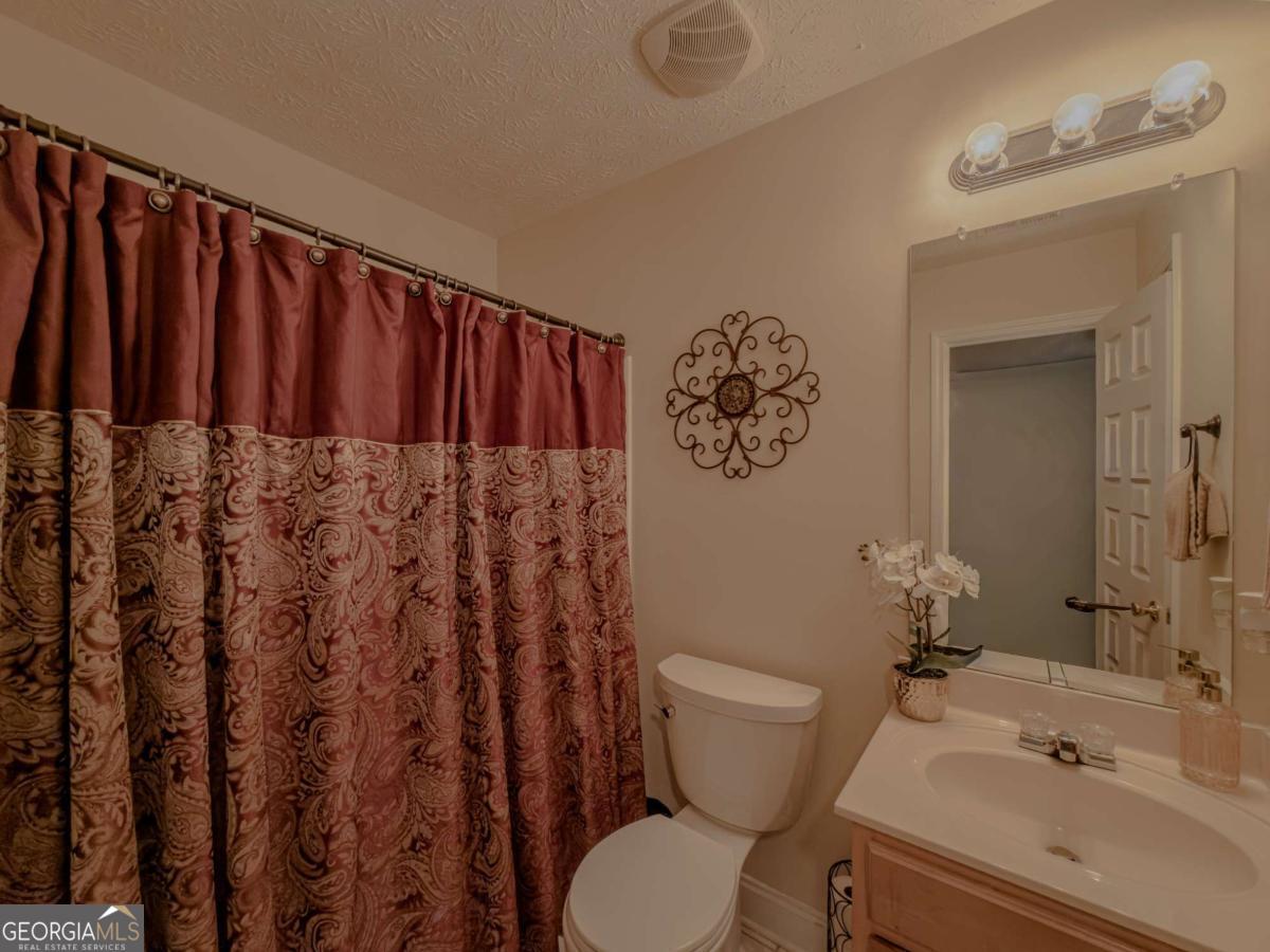 6042 Fairington Farms Lane Lithonia GA 30038