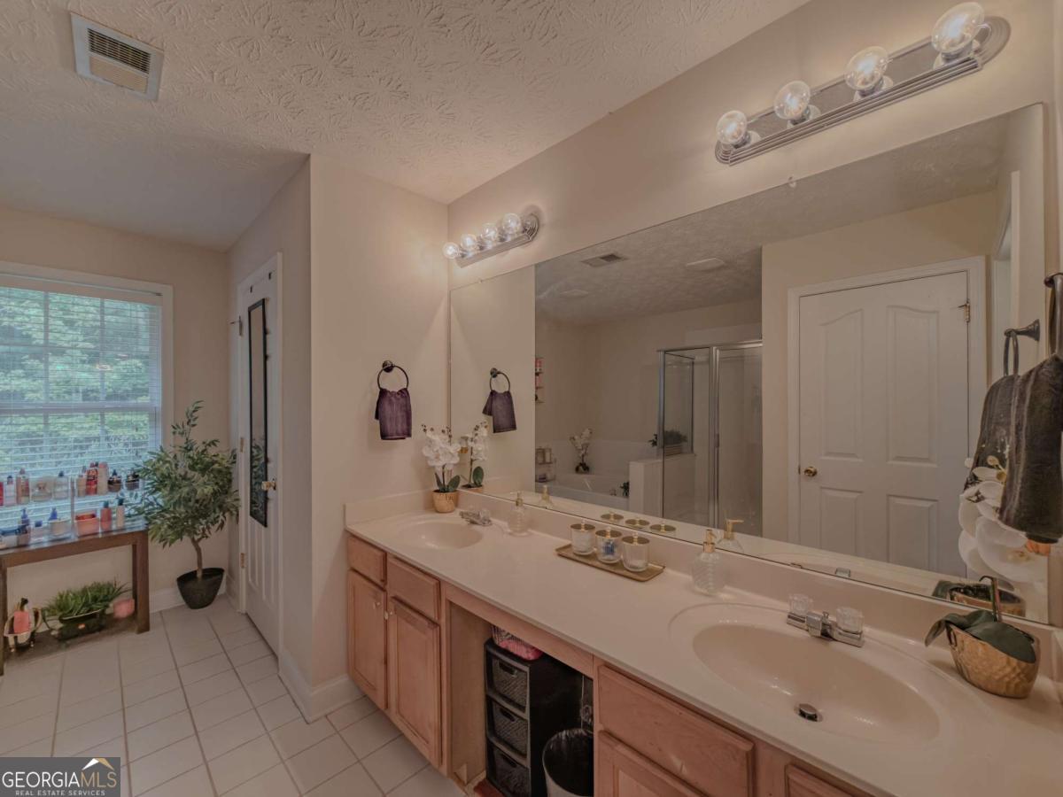 6042 Fairington Farms Lane Lithonia GA 30038