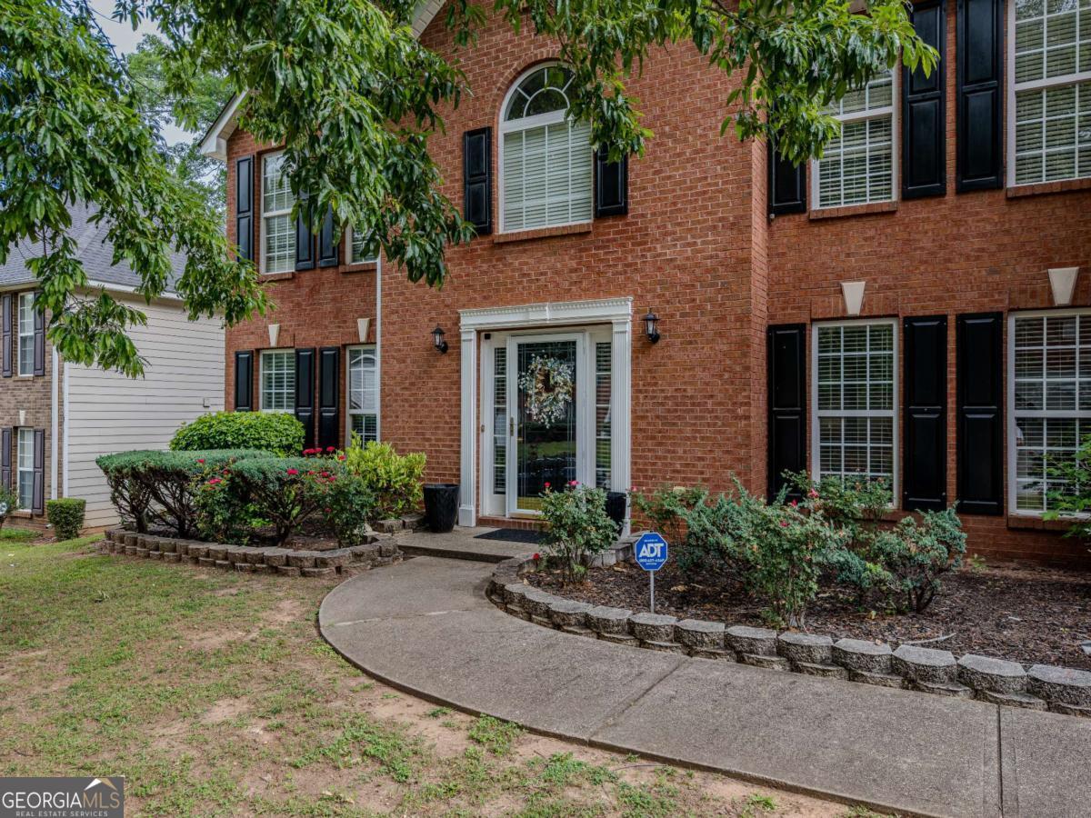 6042 Fairington Farms Lane Lithonia GA 30038