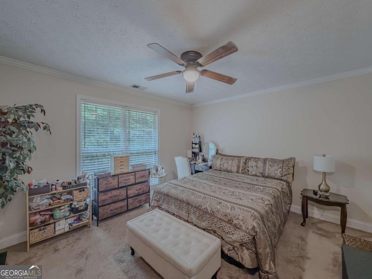 6042 Fairington Farms Lane Lithonia GA 30038