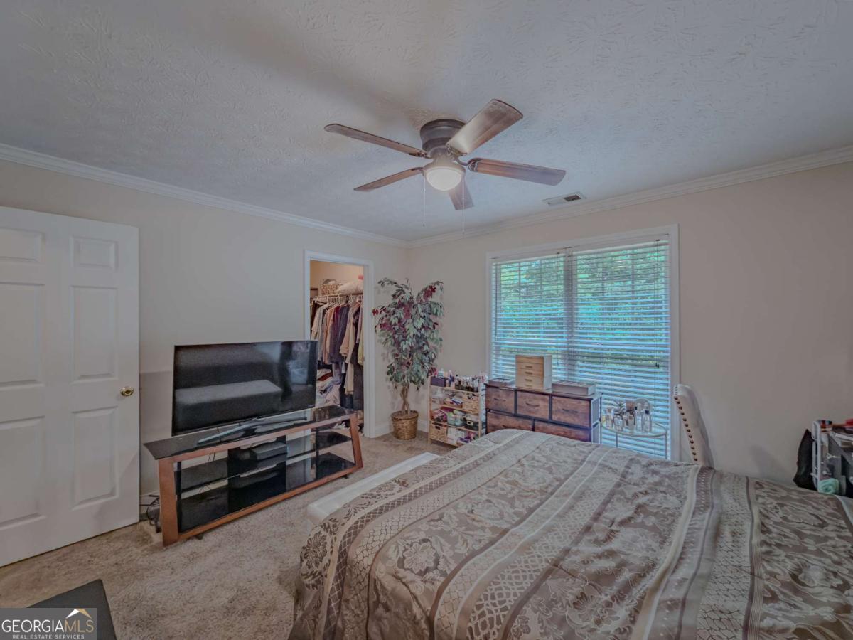 6042 Fairington Farms Lane Lithonia GA 30038