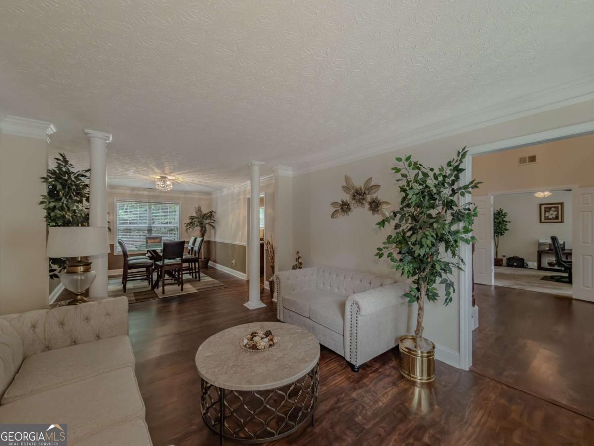 6042 Fairington Farms Lane Lithonia GA 30038