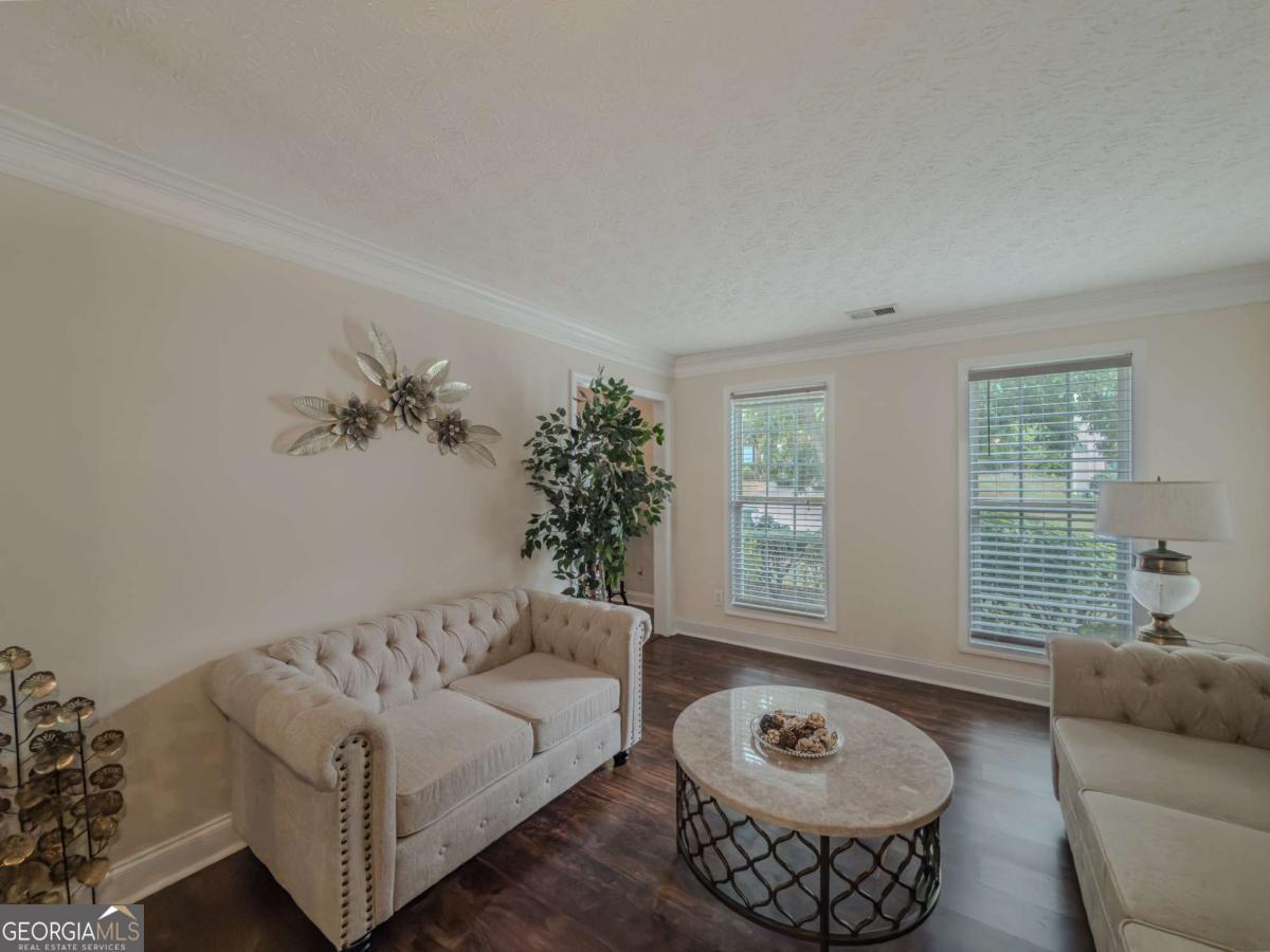 6042 Fairington Farms Lane Lithonia GA 30038