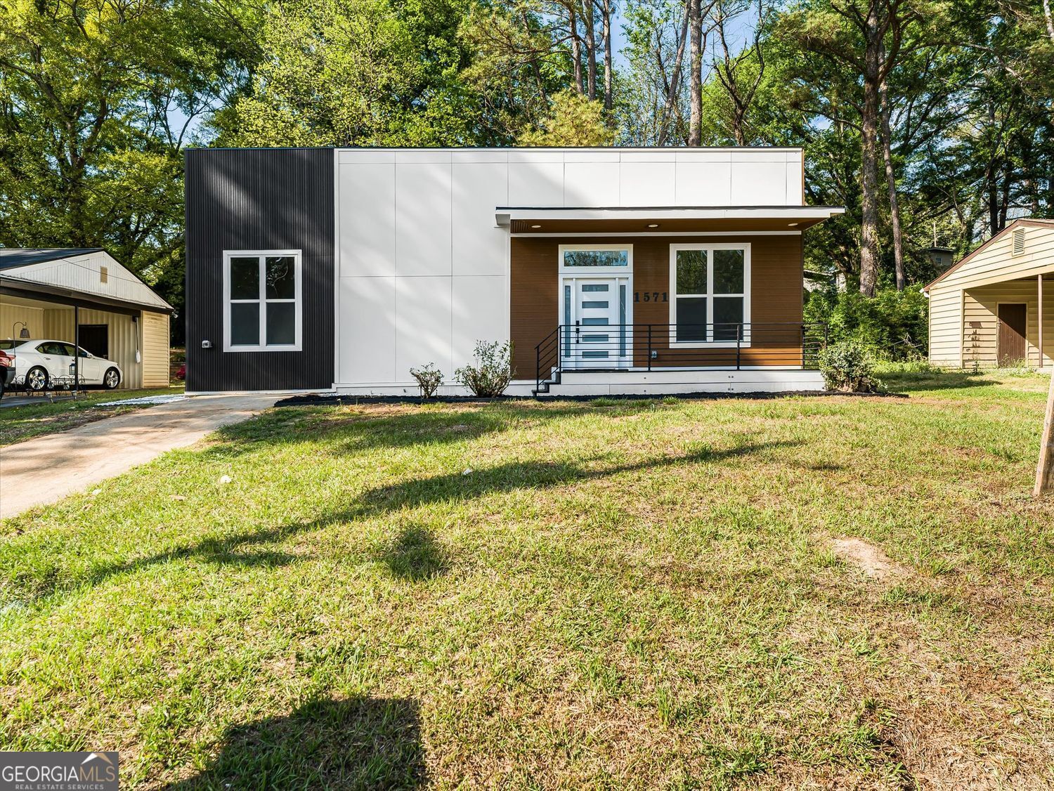 1571 Mary George Avenue NW Atlanta GA 30318