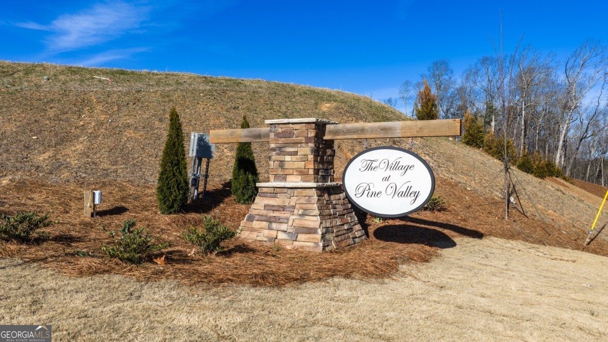 1833 Meadow Green Circle Gainesville GA 30501