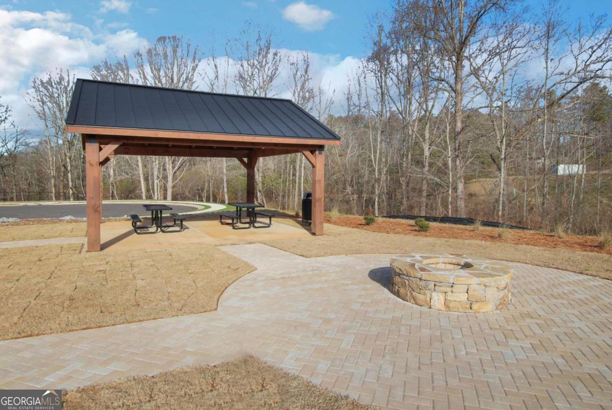 8 Trace Bluff Dawsonville GA 30534