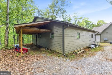 915 Sillycook Trail Clarkesville GA 30523