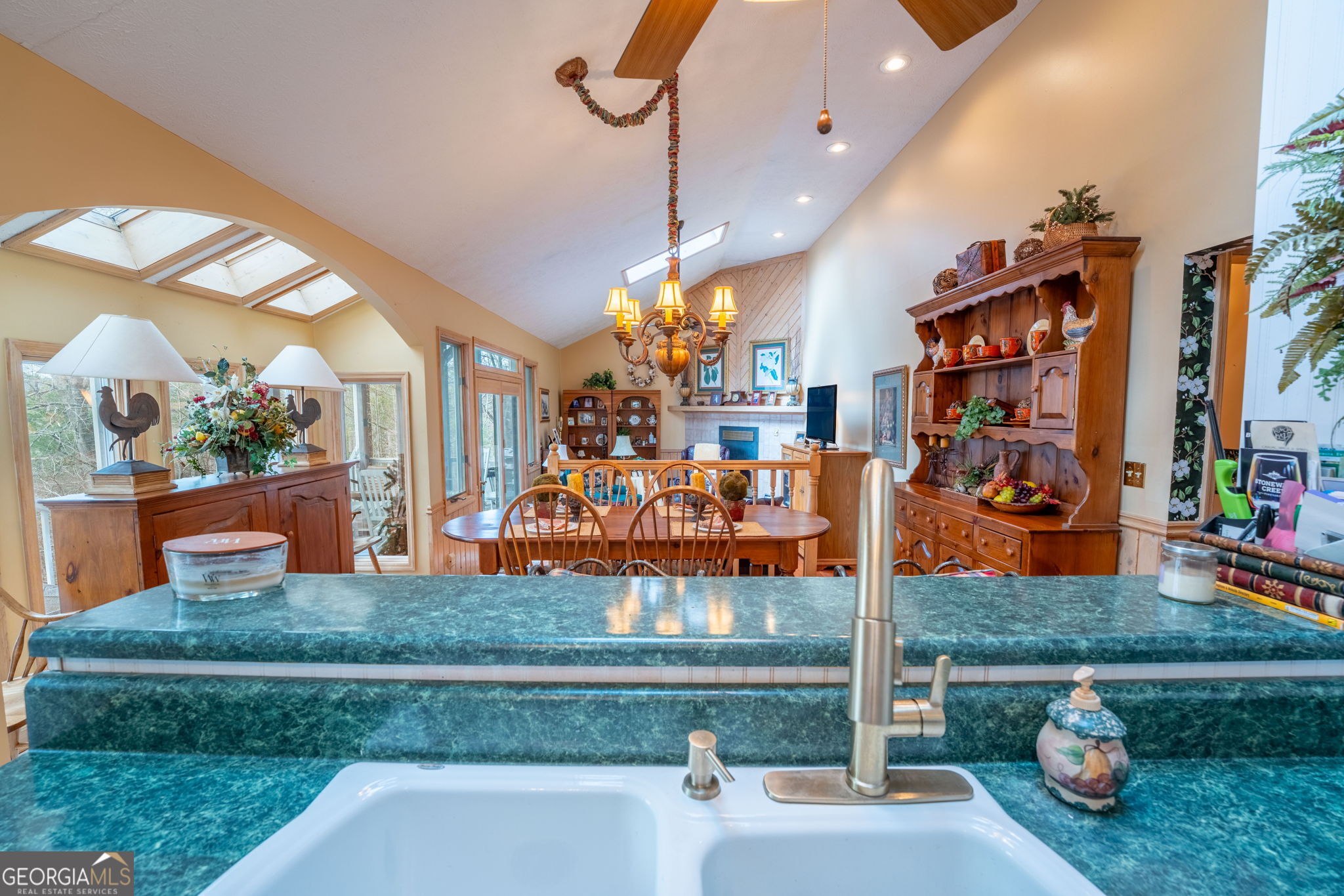 191 Applewood Drive Tiger GA 30576