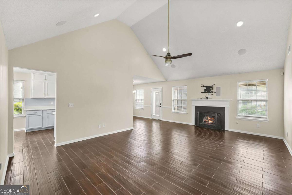 2021 Registry Drive Hampton GA 30228