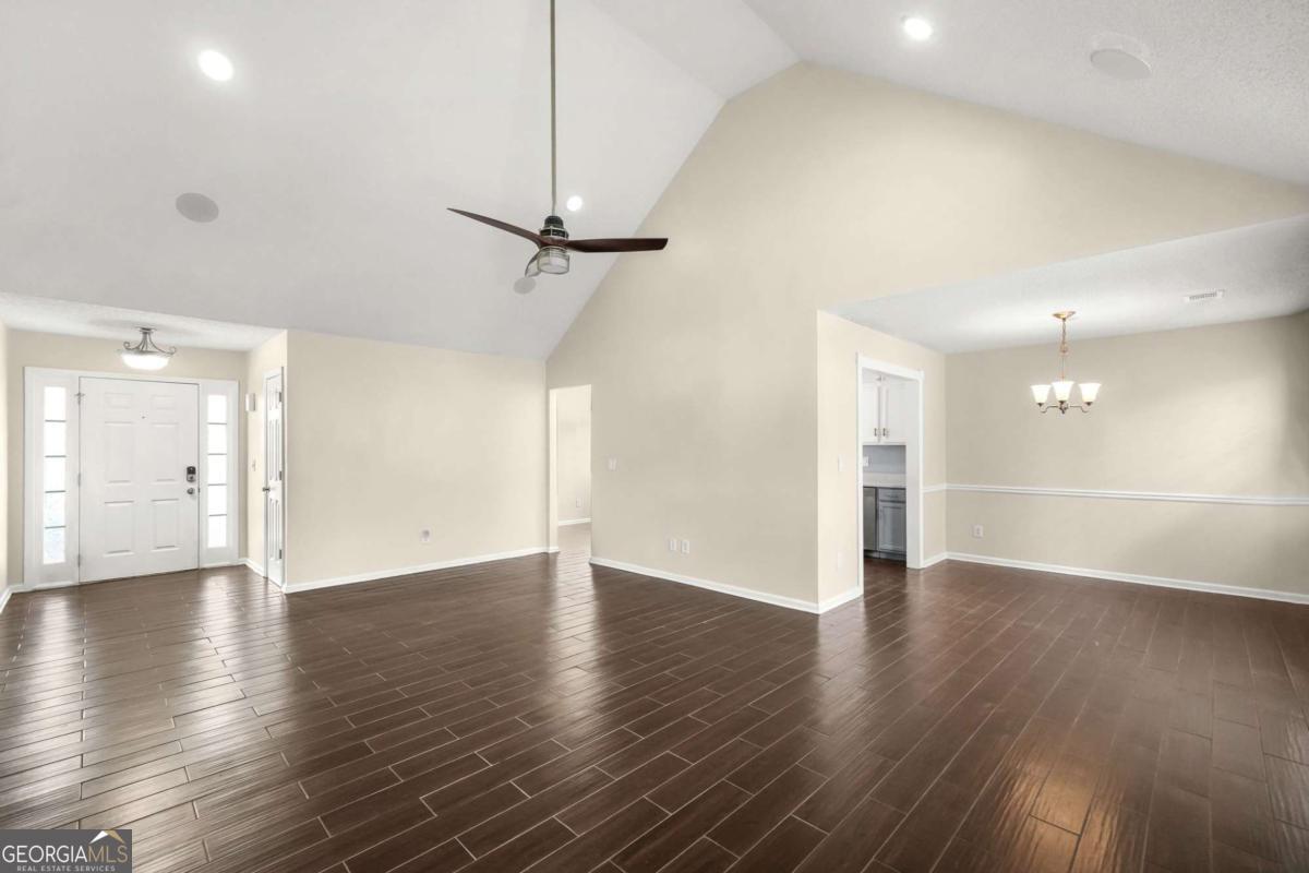 2021 Registry Drive Hampton GA 30228