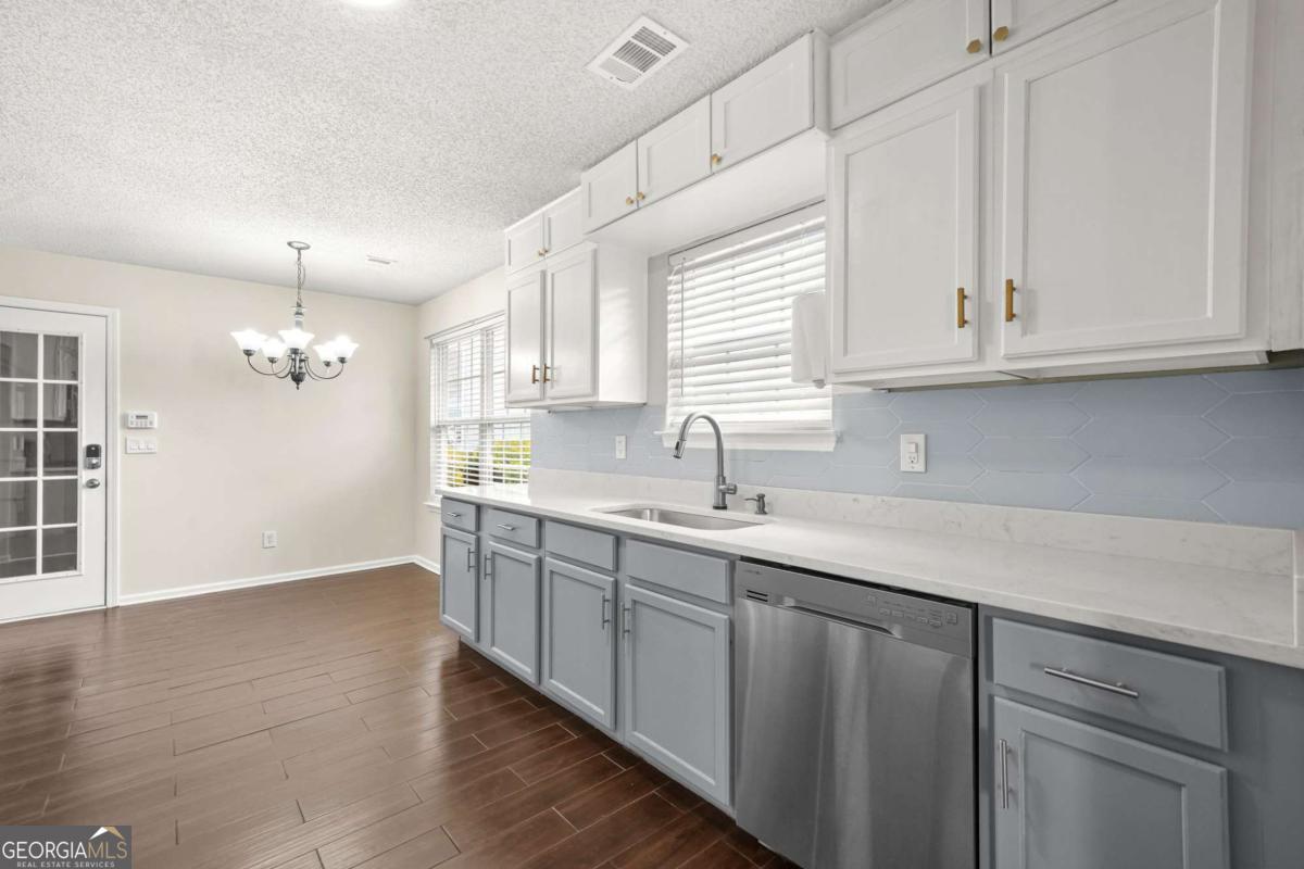 2021 Registry Drive Hampton GA 30228