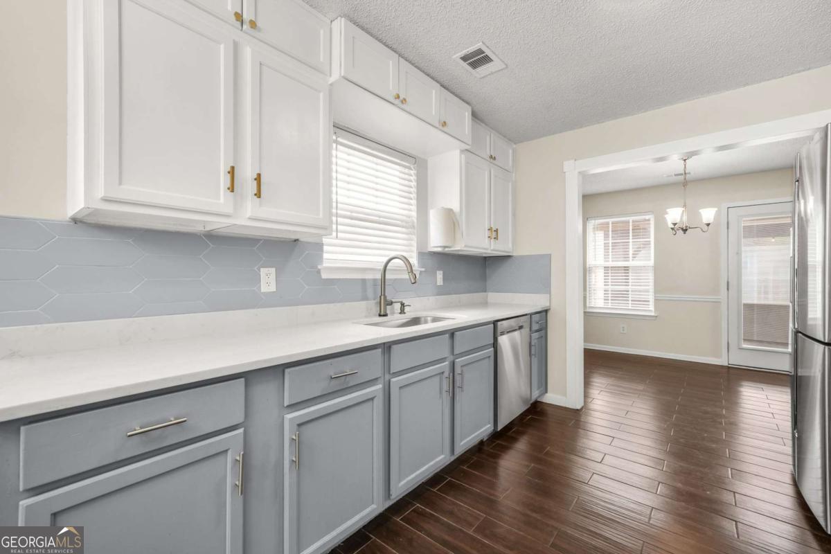 2021 Registry Drive Hampton GA 30228