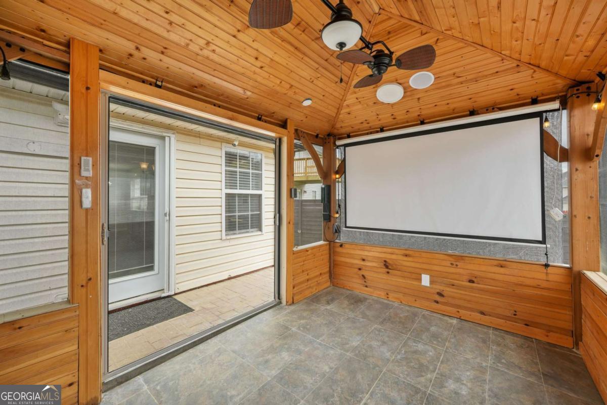2021 Registry Drive Hampton GA 30228