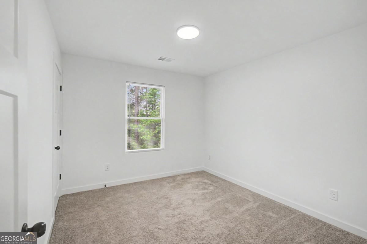 24 Rocky Circle NE White GA 30184