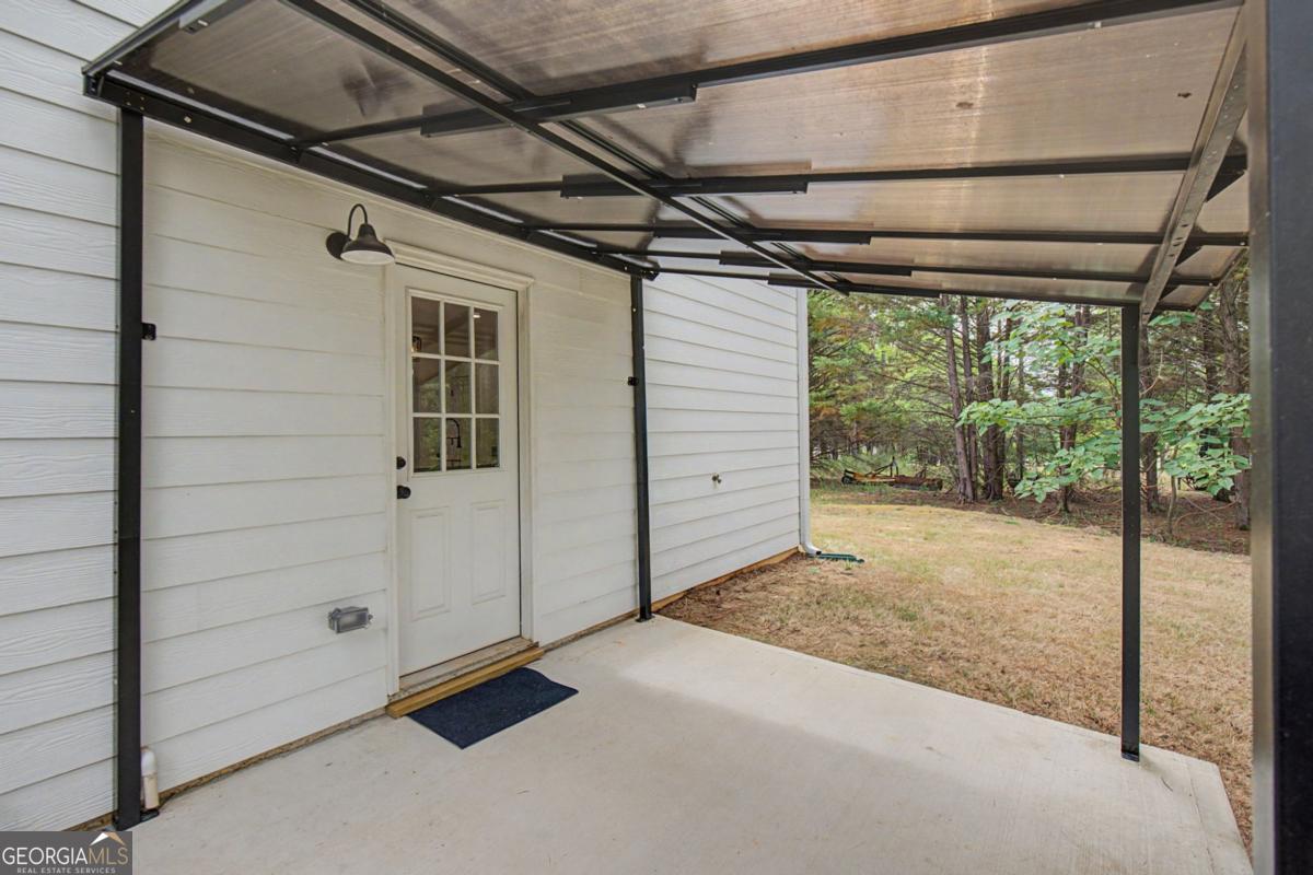 24 Rocky Circle NE White GA 30184