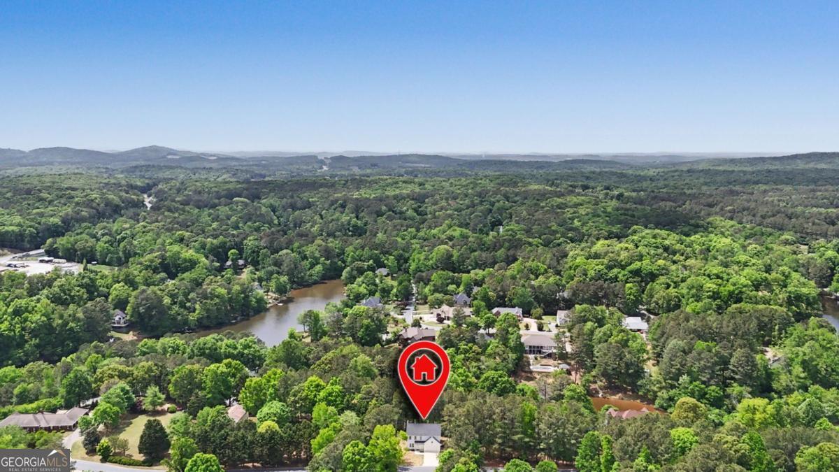 24 Rocky Circle NE White GA 30184