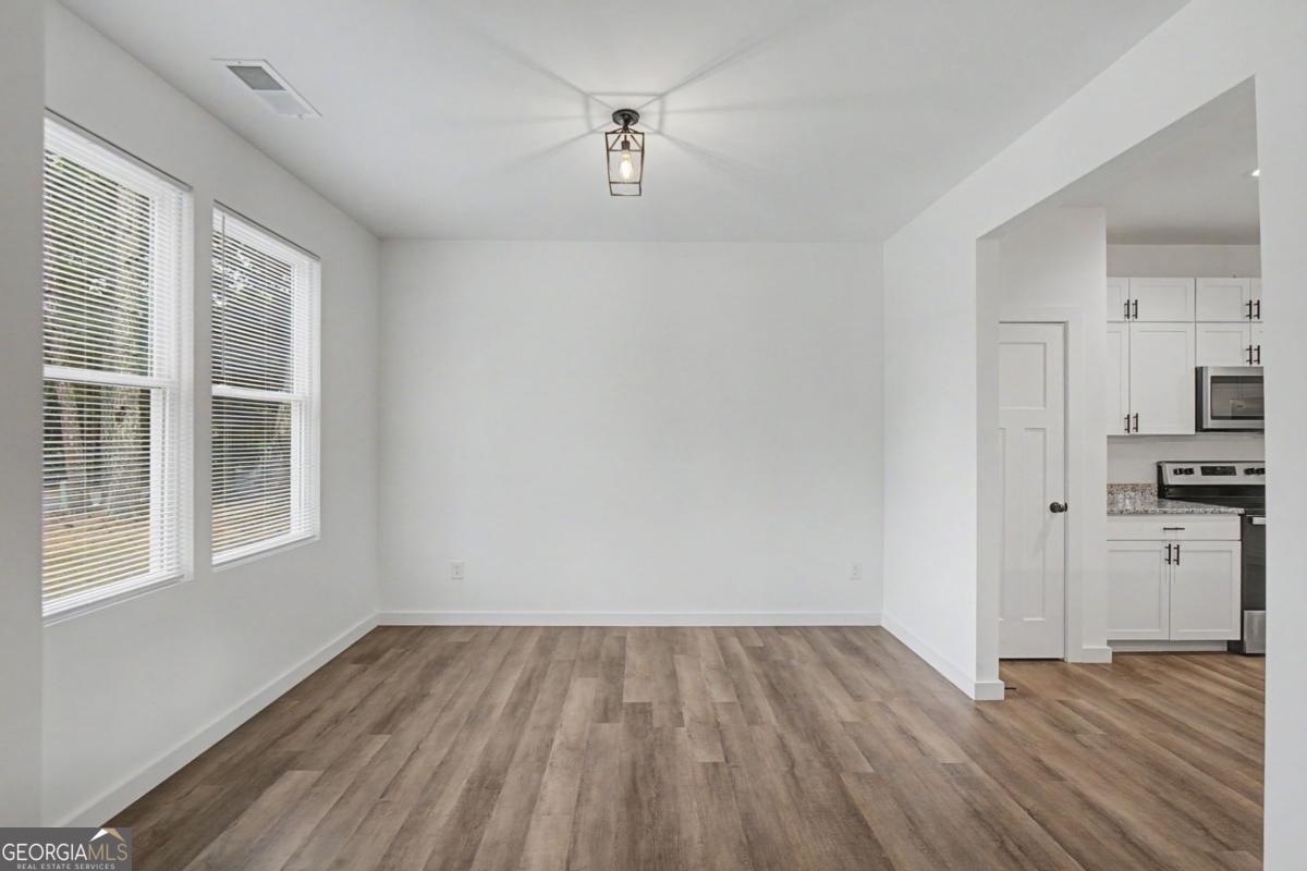 24 Rocky Circle NE White GA 30184