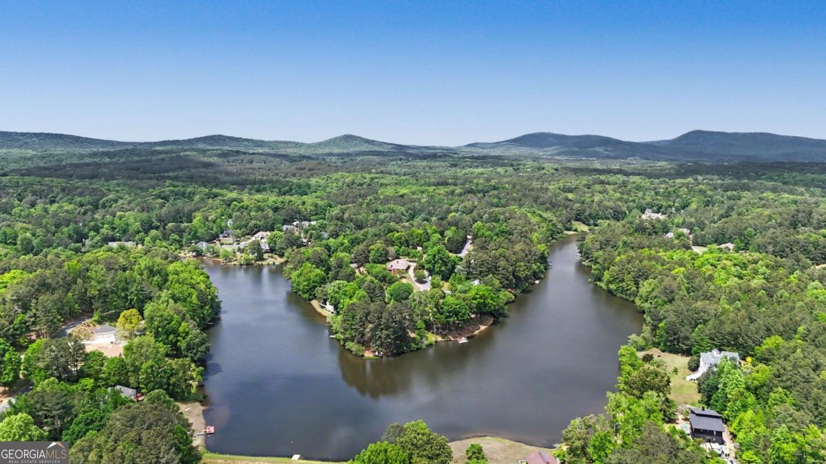 24 Rocky Circle NE White GA 30184