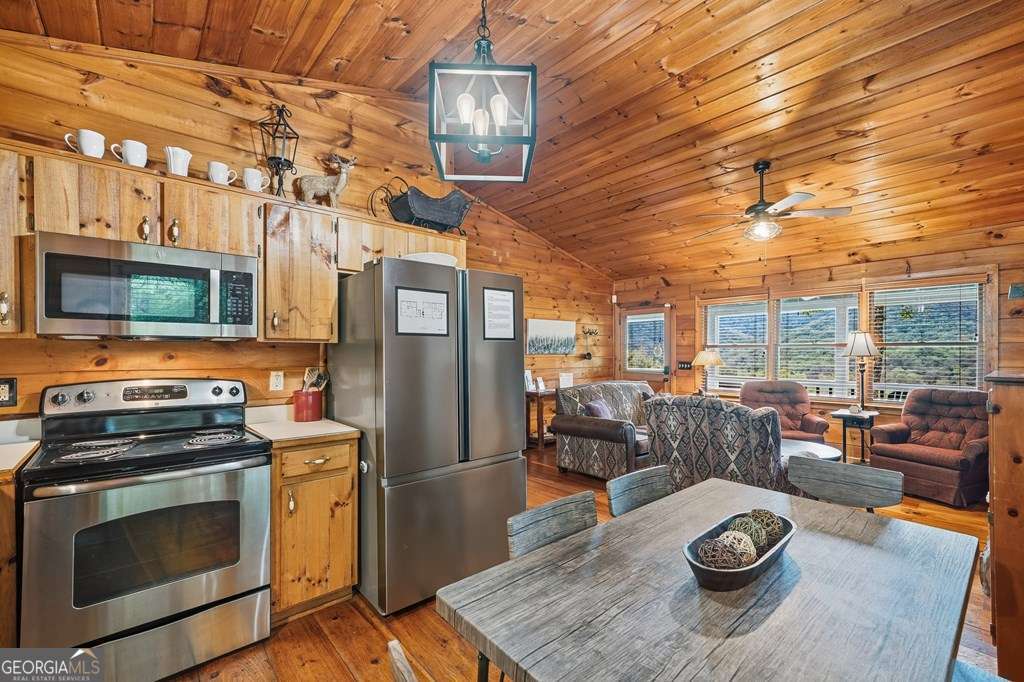 399 Laurel Mountain Road Blue Ridge GA 30513