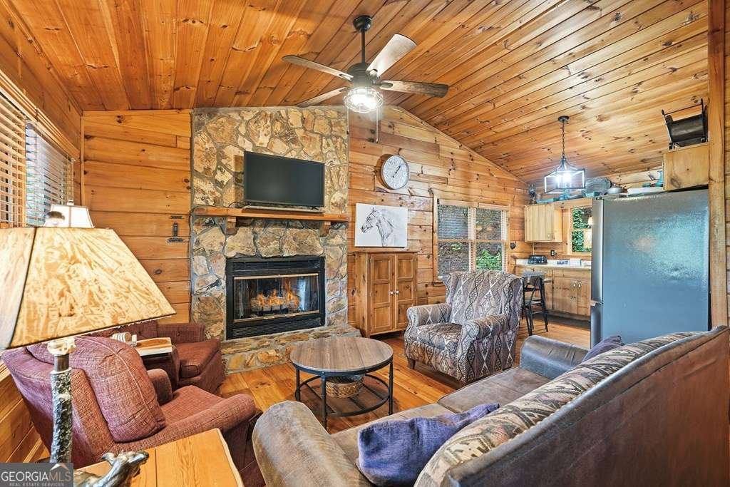 399 Laurel Mountain Road Blue Ridge GA 30513