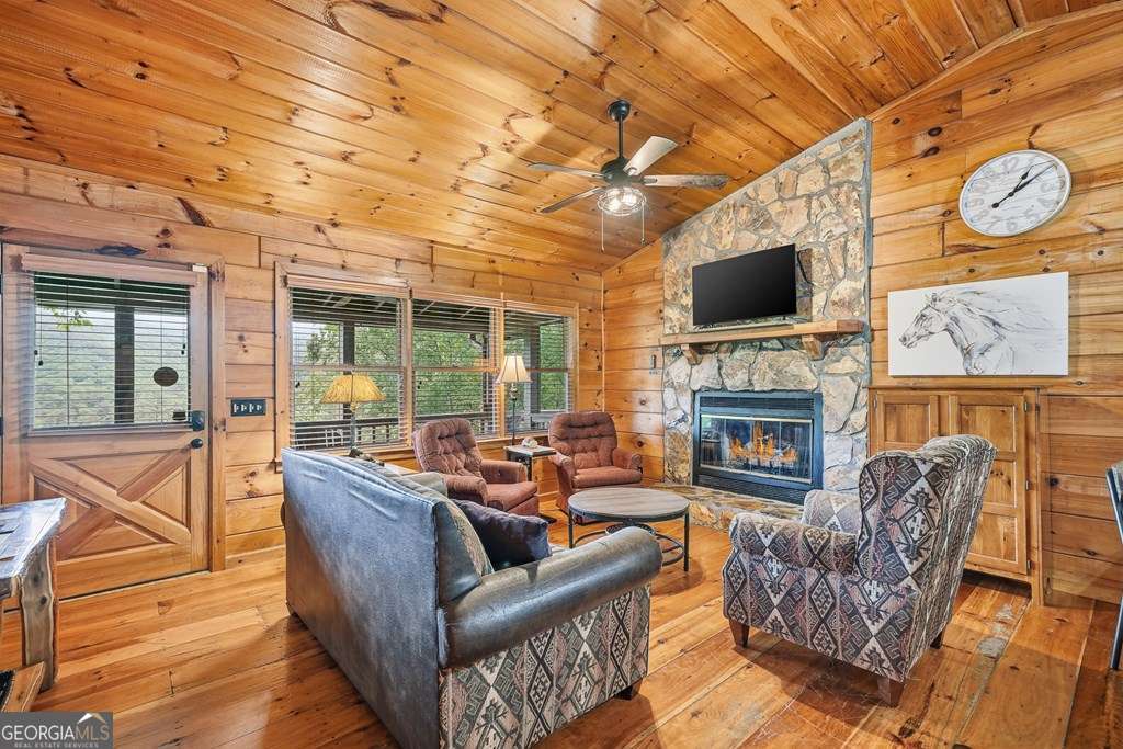 399 Laurel Mountain Road Blue Ridge GA 30513