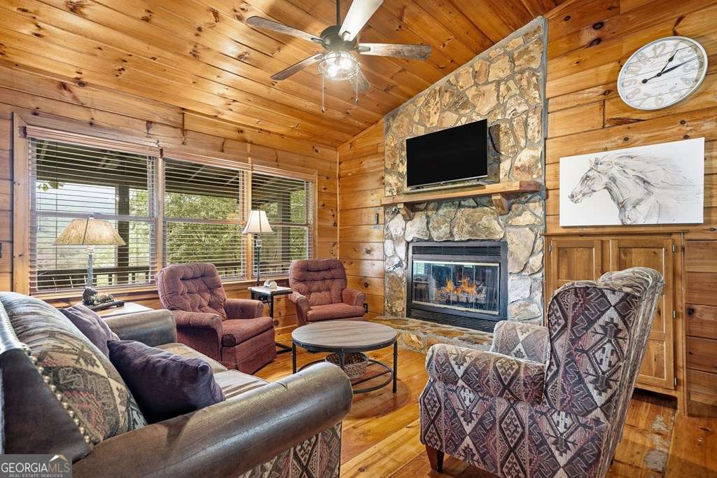 399 Laurel Mountain Road Blue Ridge GA 30513