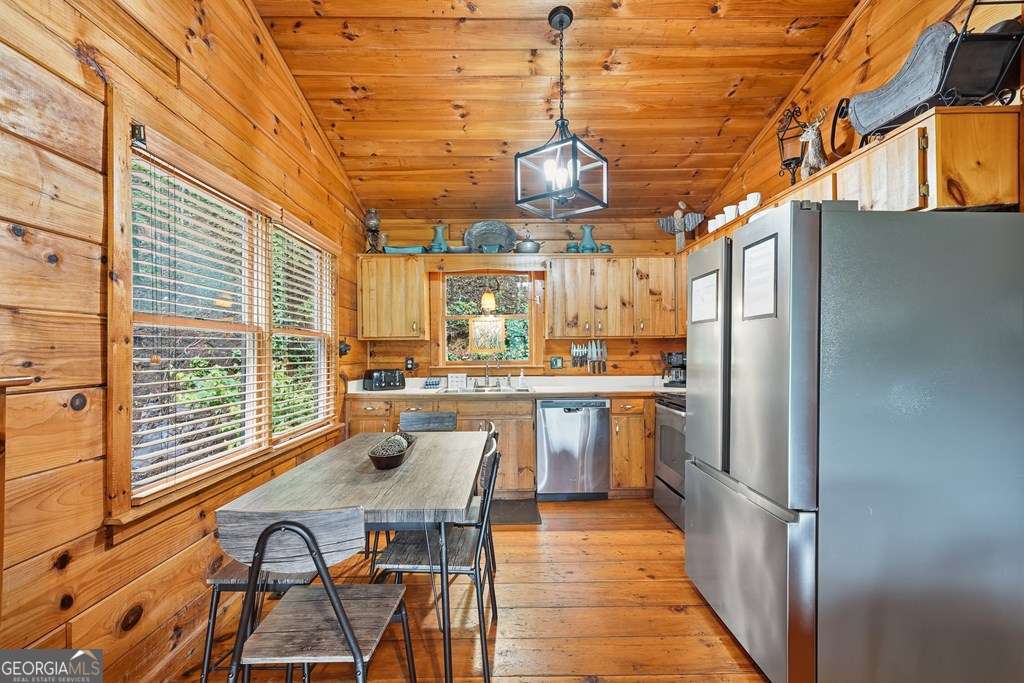 399 Laurel Mountain Road Blue Ridge GA 30513