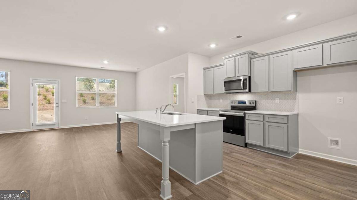 151 Holland Cove Winder GA 30680