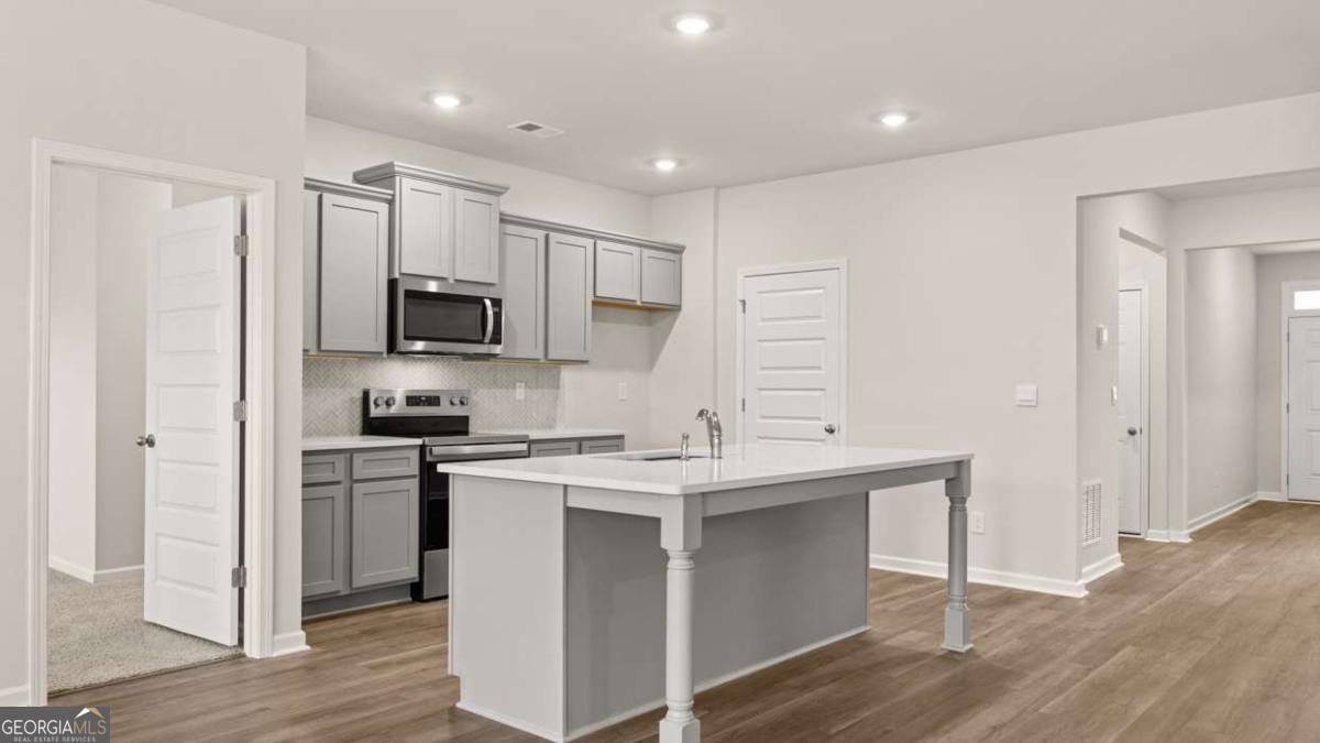 151 Holland Cove Winder GA 30680