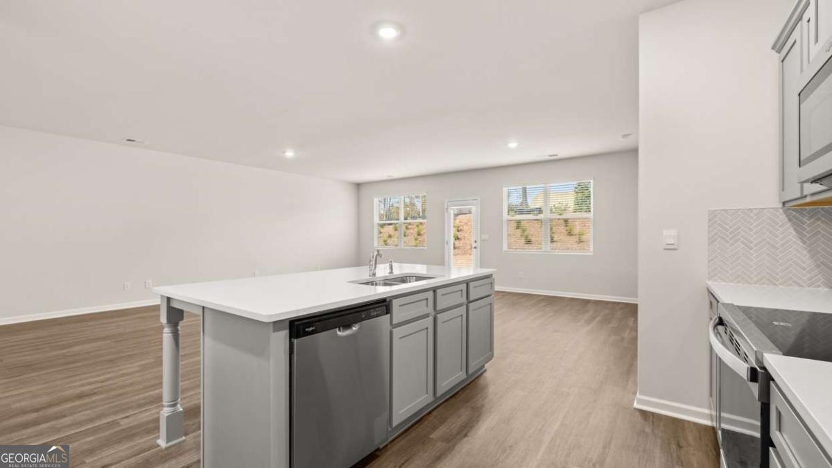151 Holland Cove Winder GA 30680