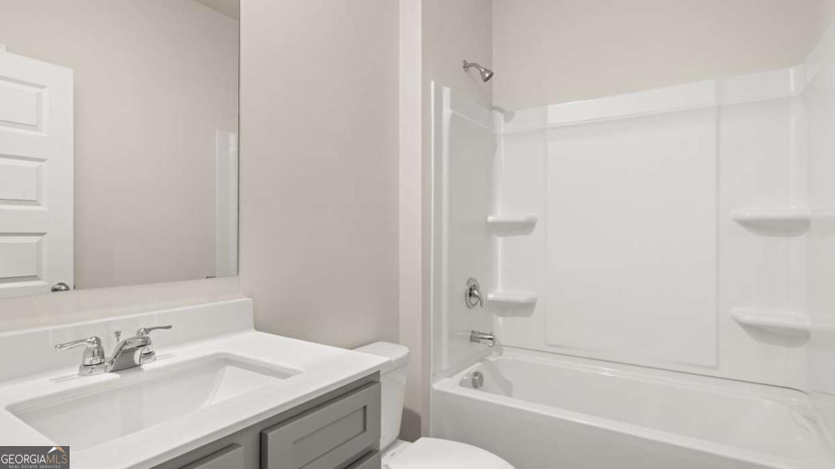 151 Holland Cove Winder GA 30680