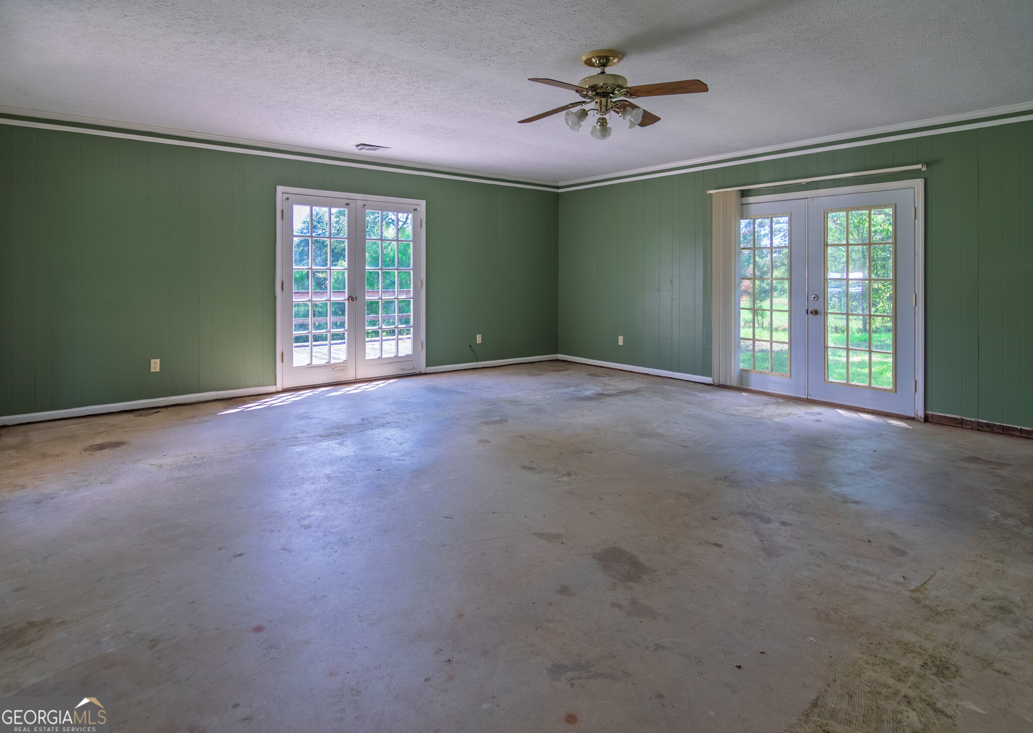 616 Twin Lakes Road Waverly Hall GA 31831