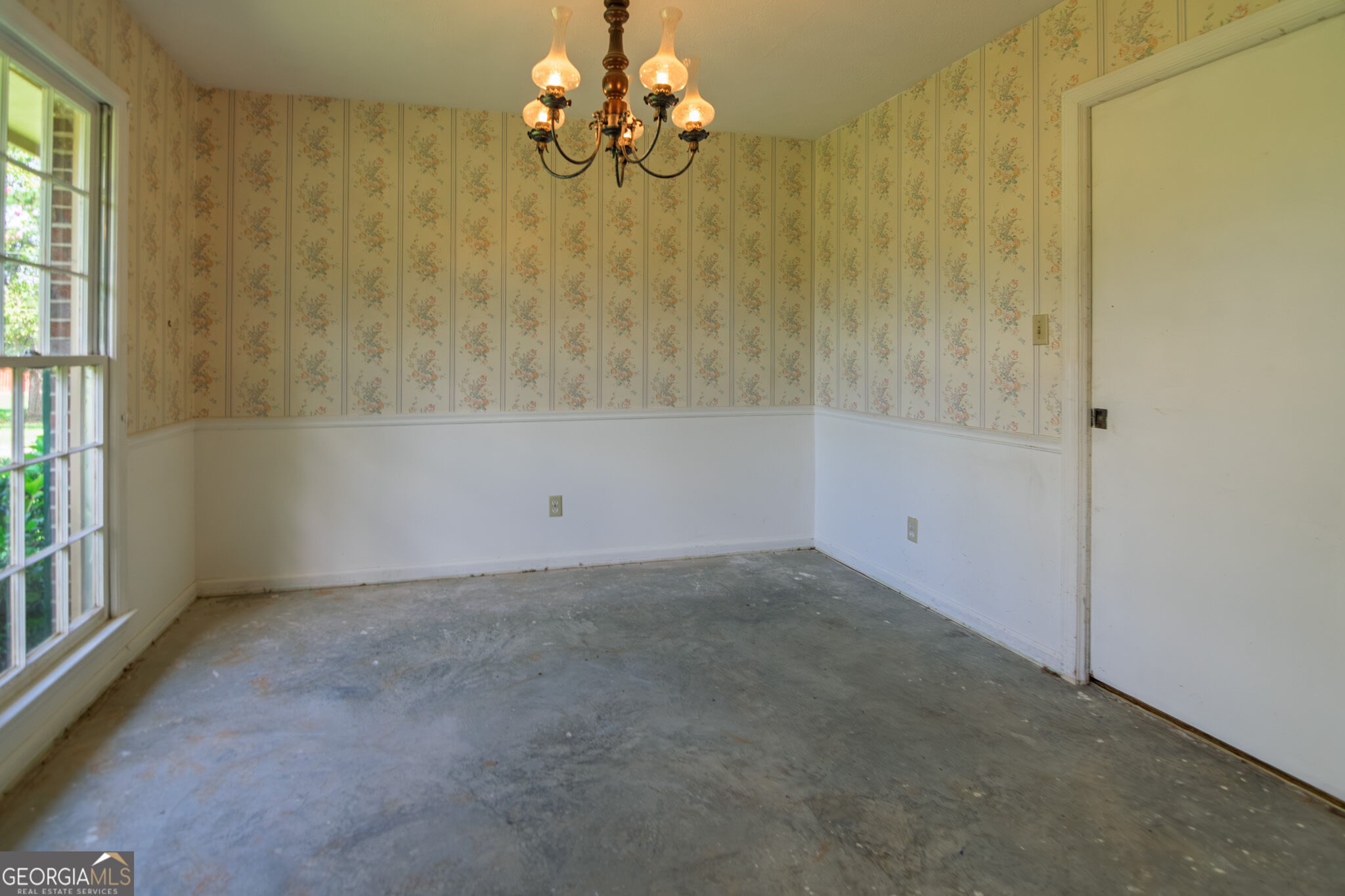 616 Twin Lakes Road Waverly Hall GA 31831