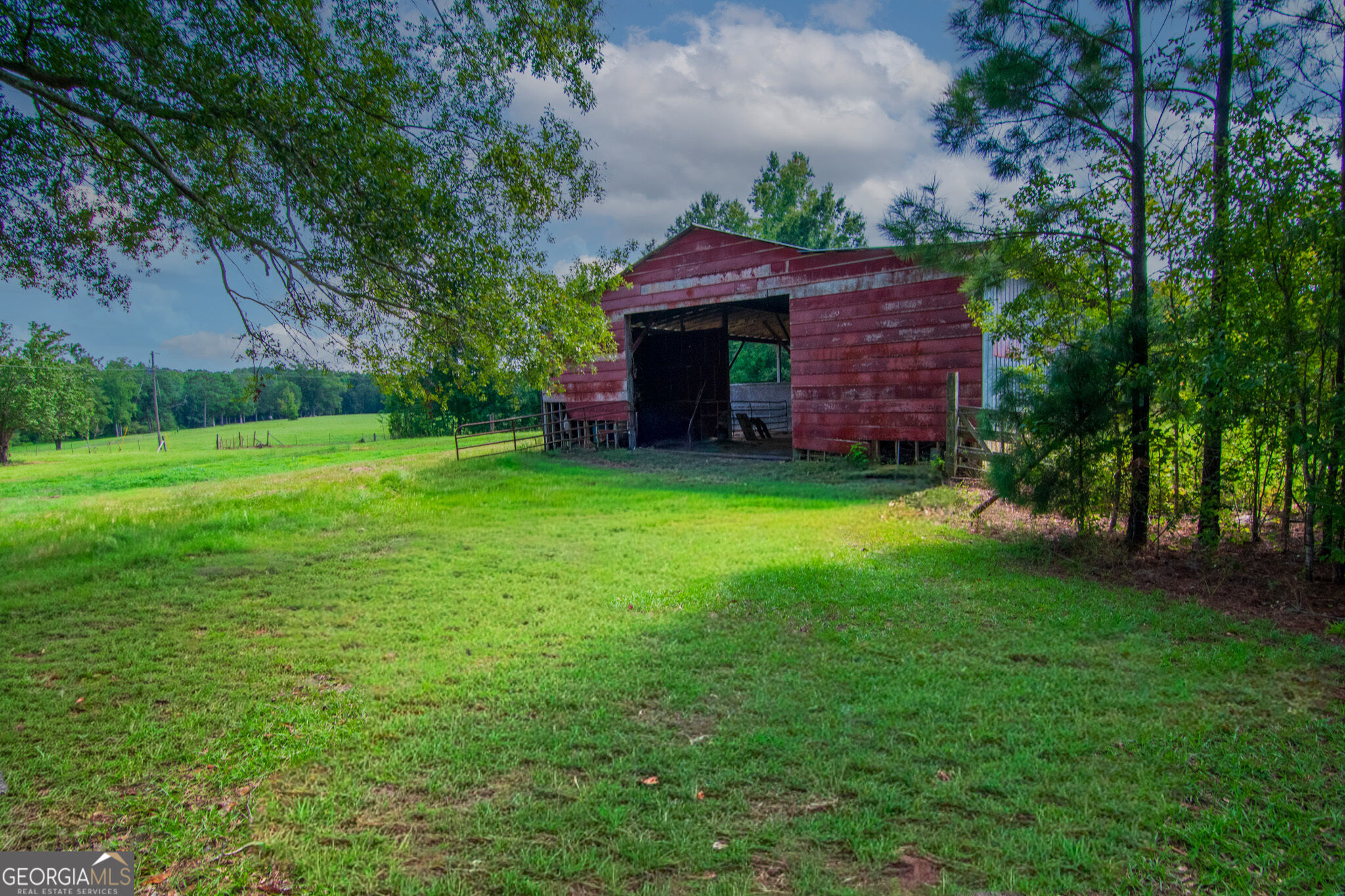 616 Twin Lakes Road Waverly Hall GA 31831