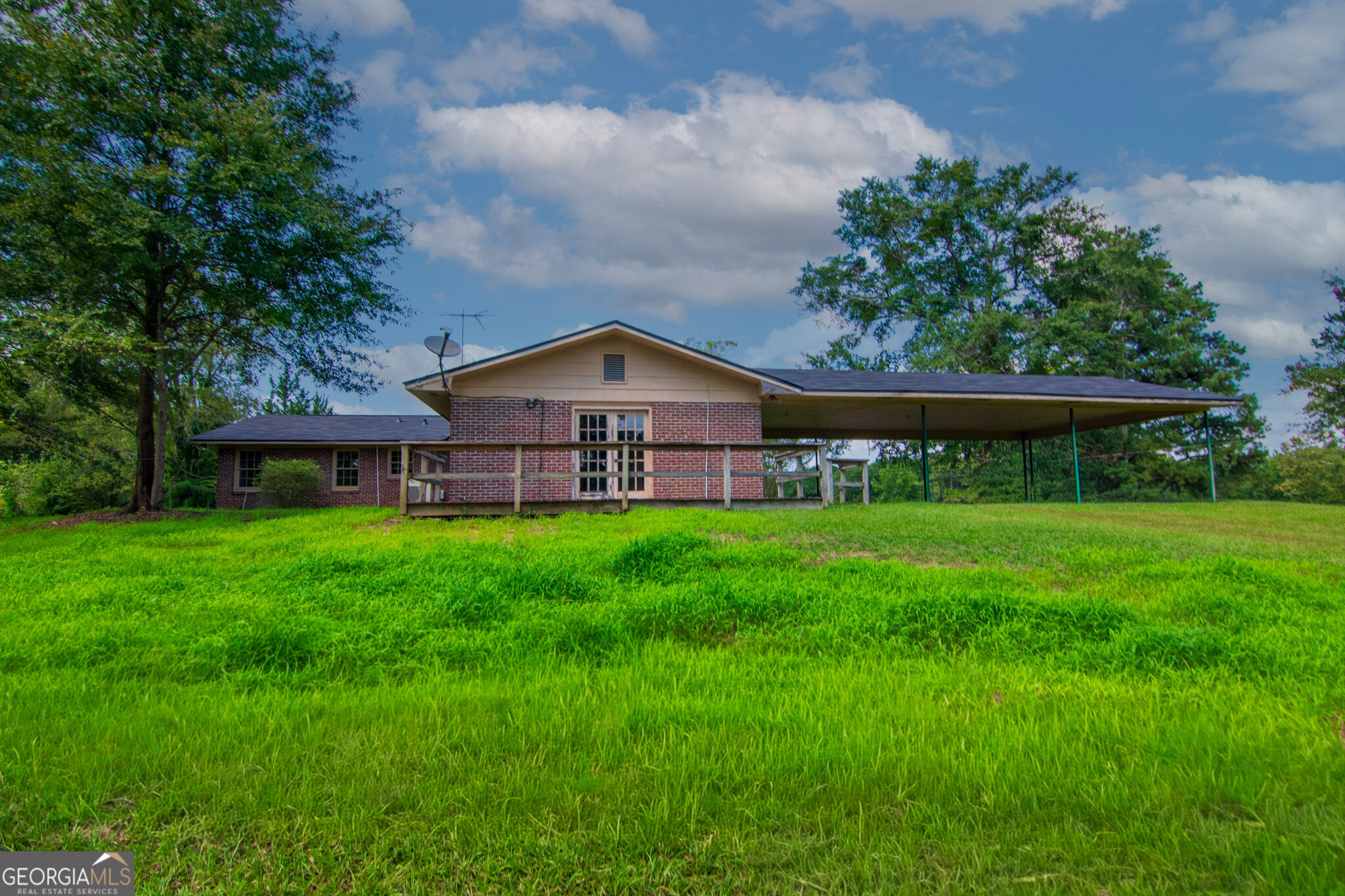 616 Twin Lakes Road Waverly Hall GA 31831