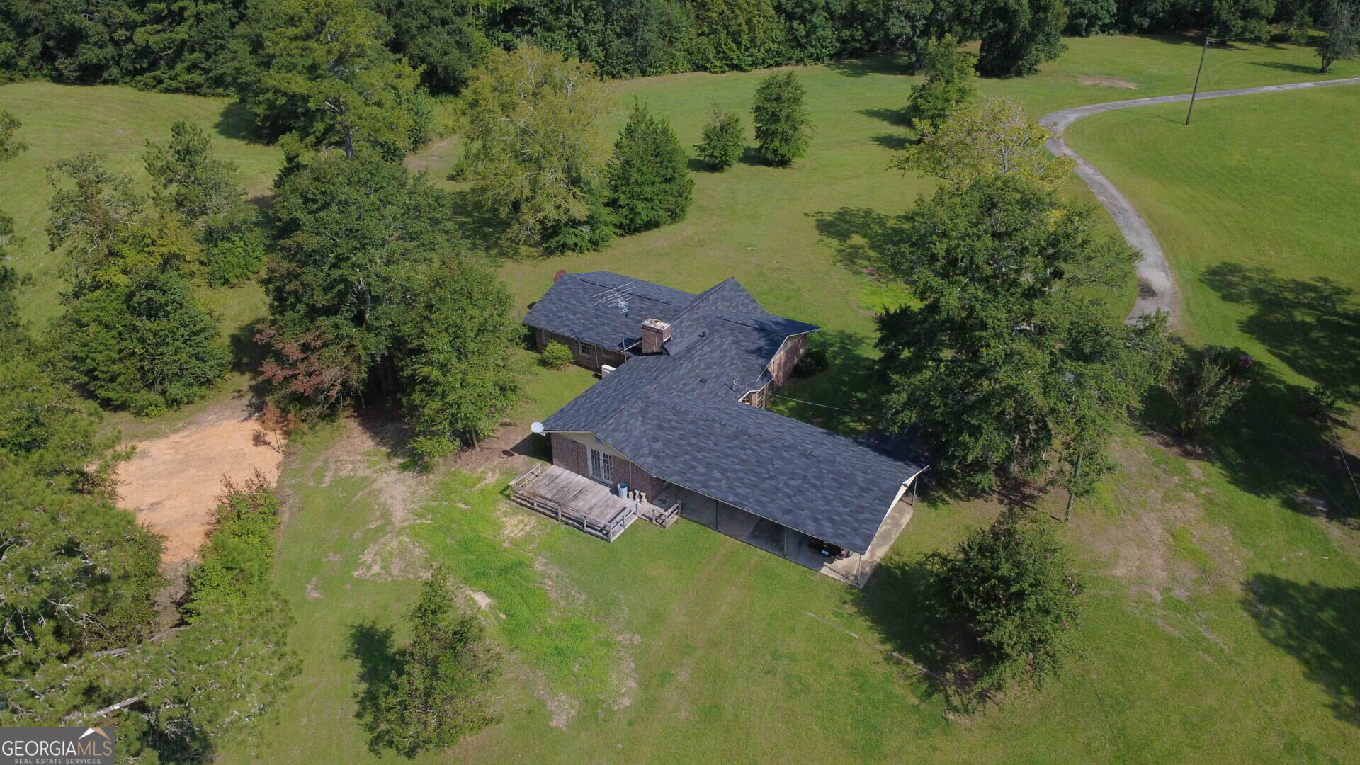 616 Twin Lakes Road Waverly Hall GA 31831