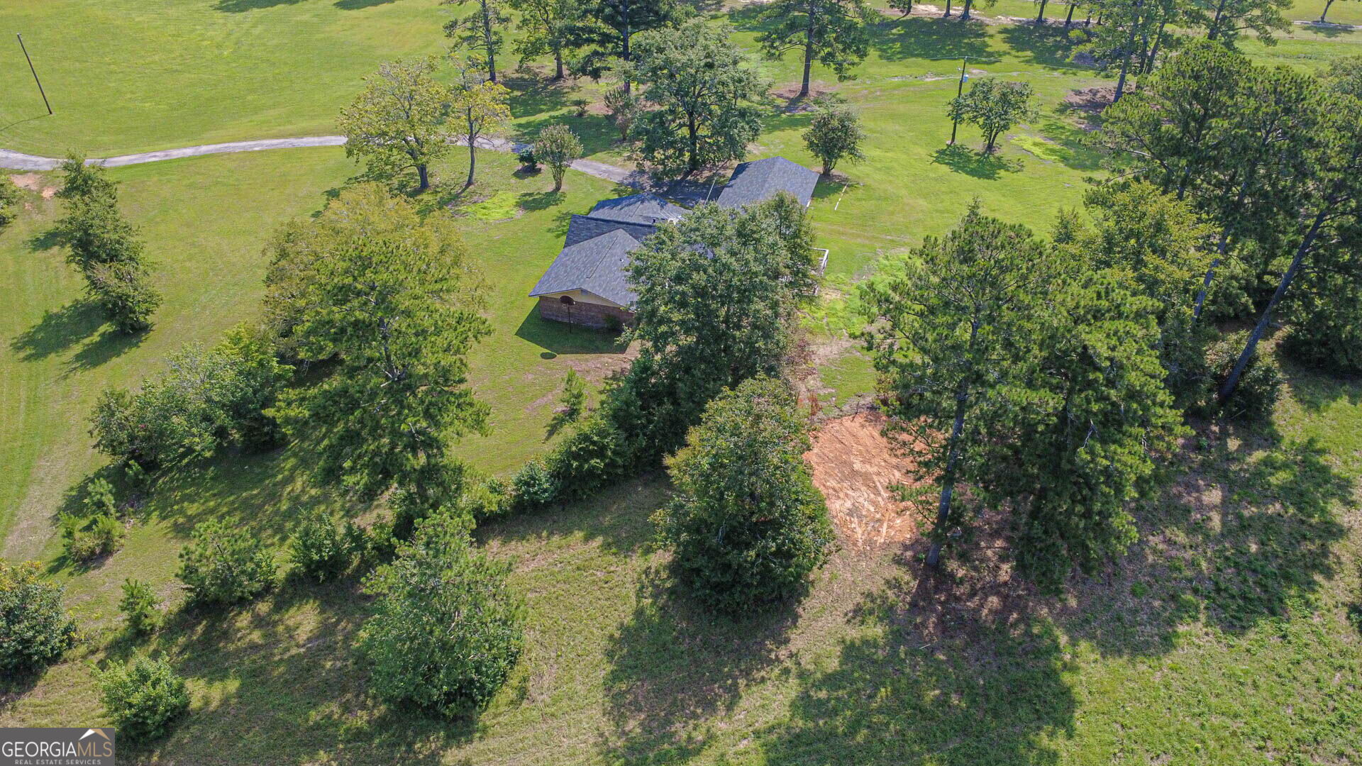 616 Twin Lakes Road Waverly Hall GA 31831