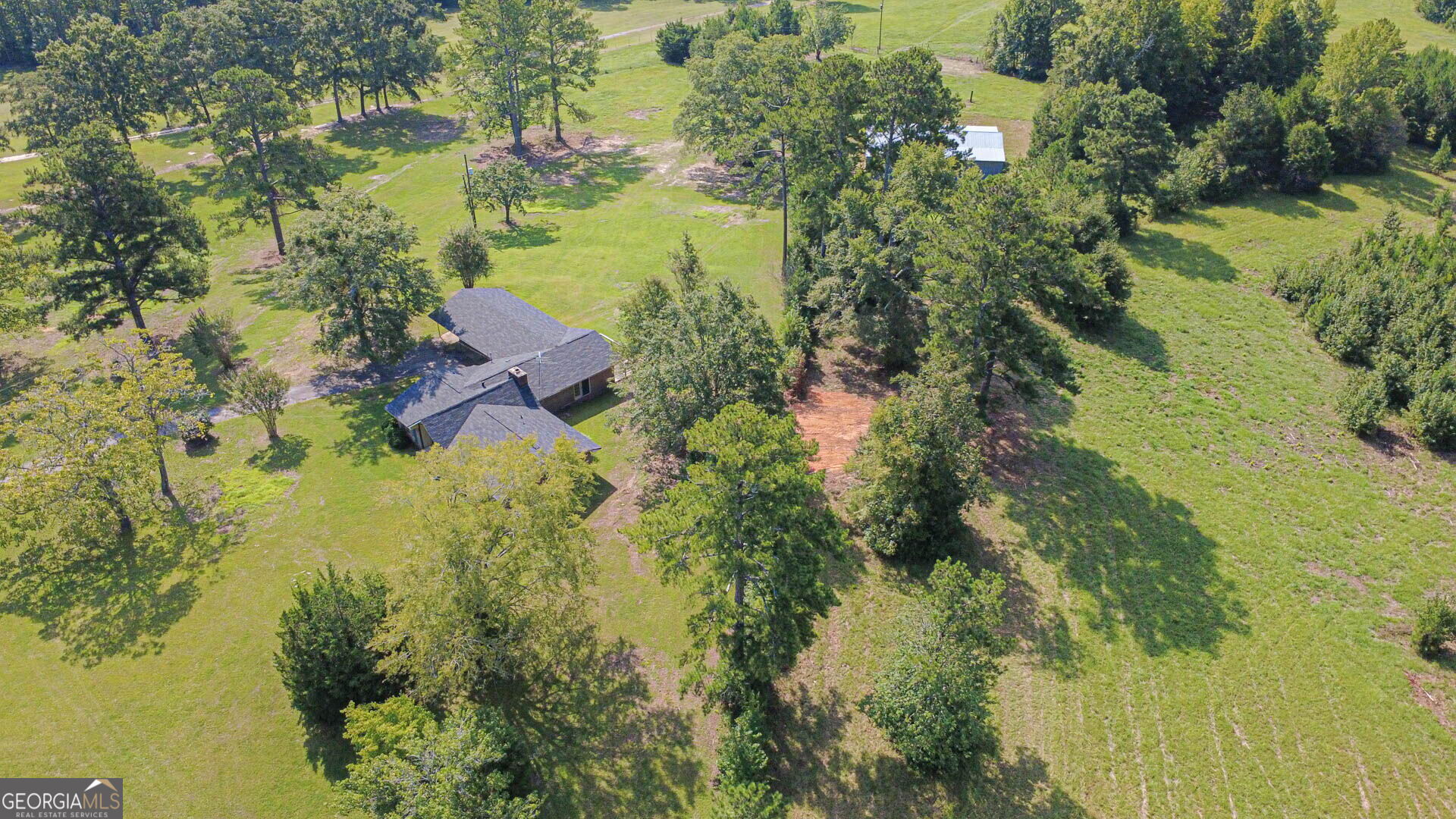 616 Twin Lakes Road Waverly Hall GA 31831