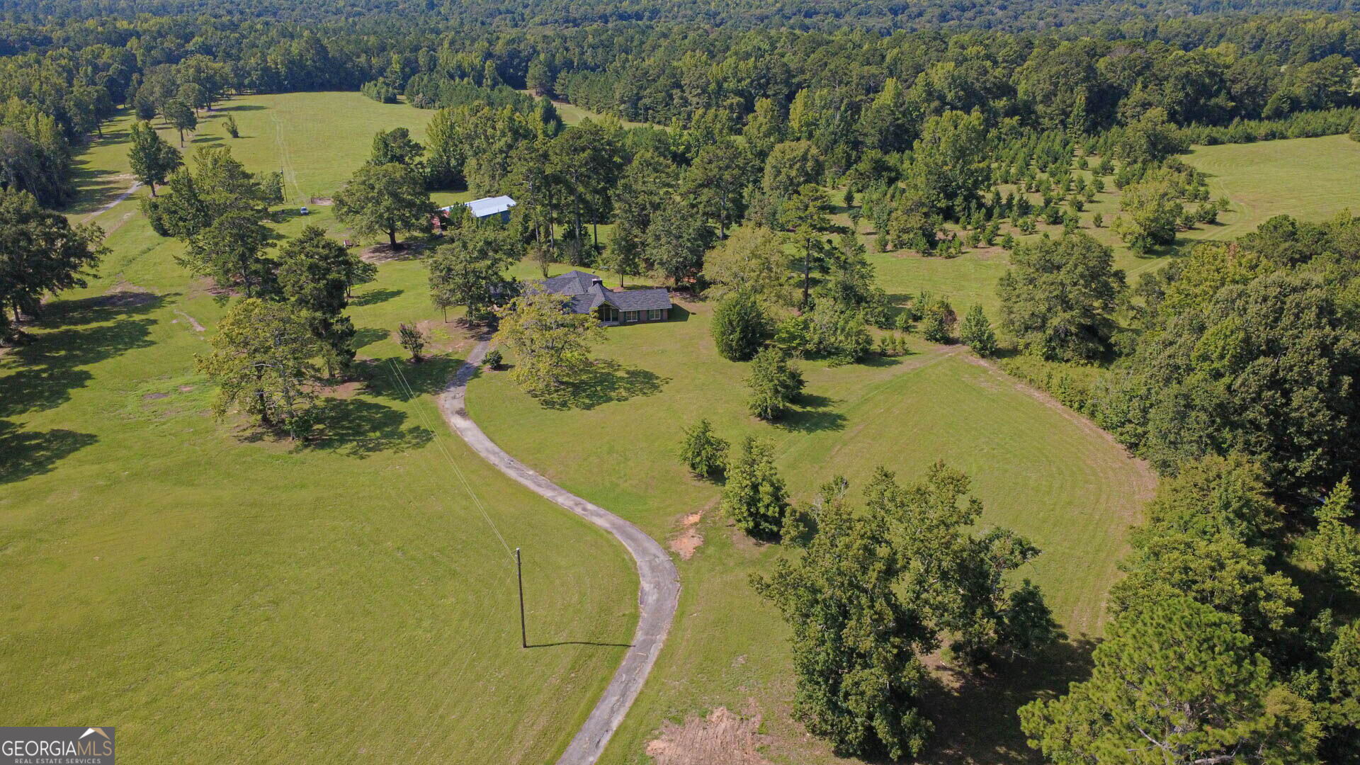 616 Twin Lakes Road Waverly Hall GA 31831