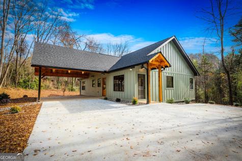 40 Cherry Street East Ellijay GA 30539