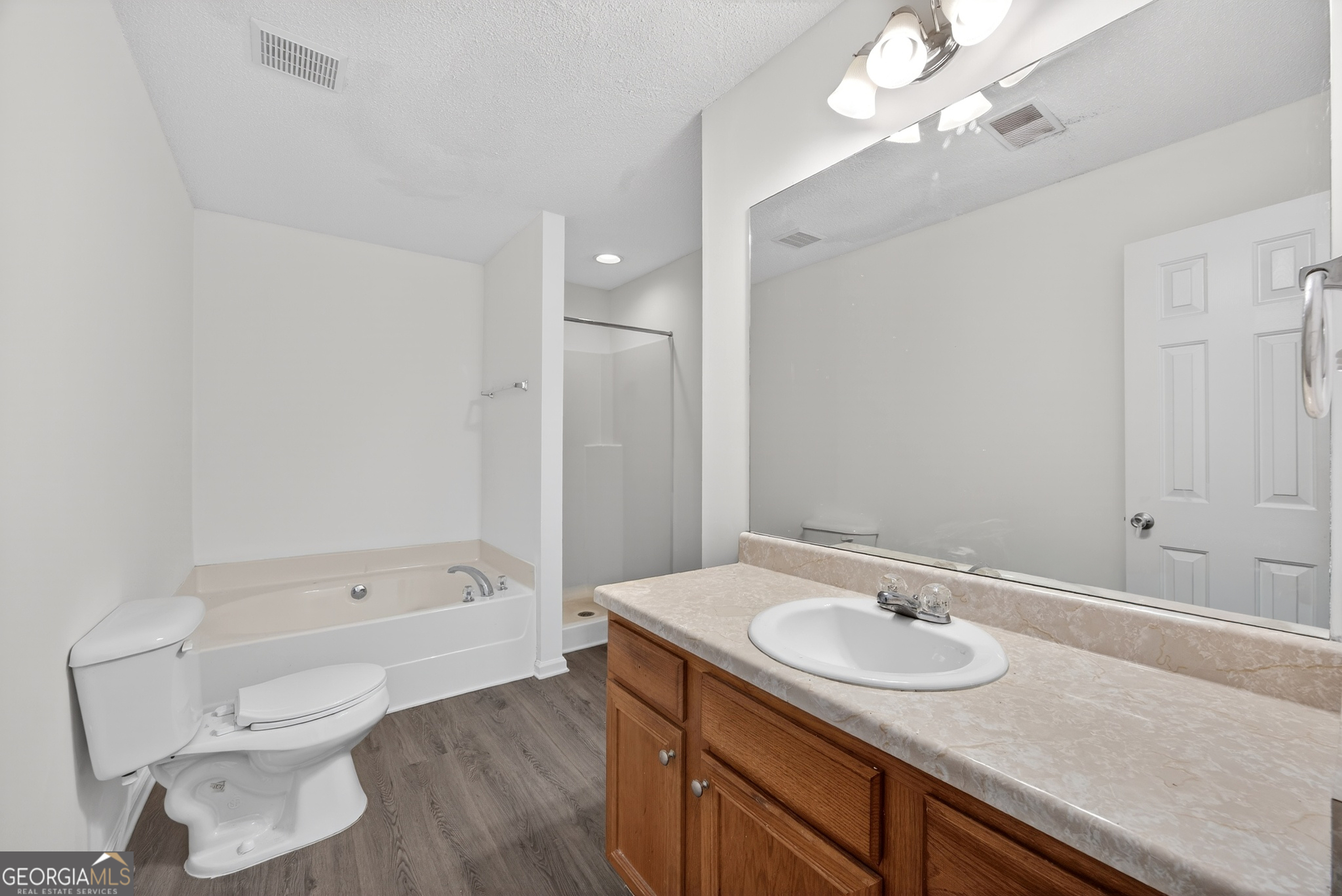 4542 Parkview Square Atlanta GA 30349