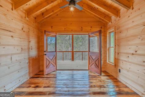 138 Rhondas Way Ellijay GA 30540