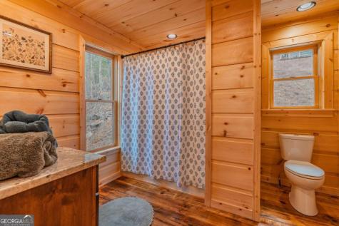 138 Rhondas Way Ellijay GA 30540