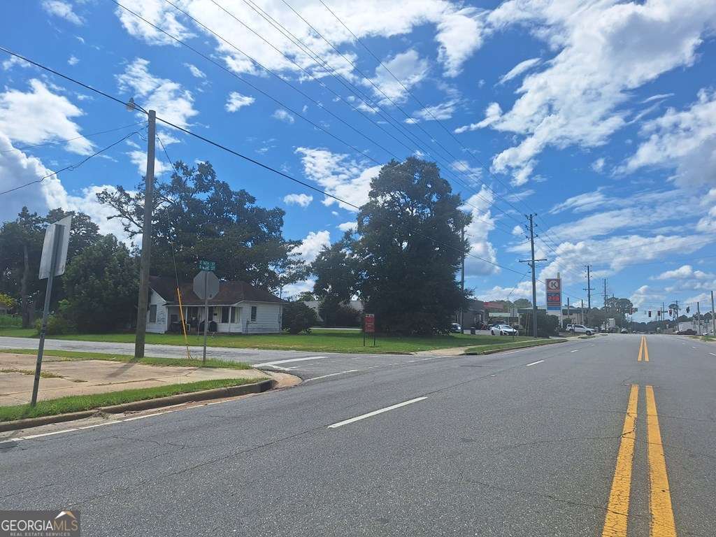 403 S Ware Street Alma GA 31510