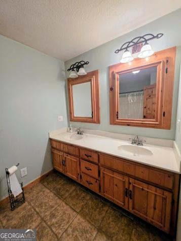 1141 Old Forge Estates Hiawassee GA 30546