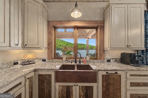 2964 Meeting House Mountain Road Clayton GA 30525
