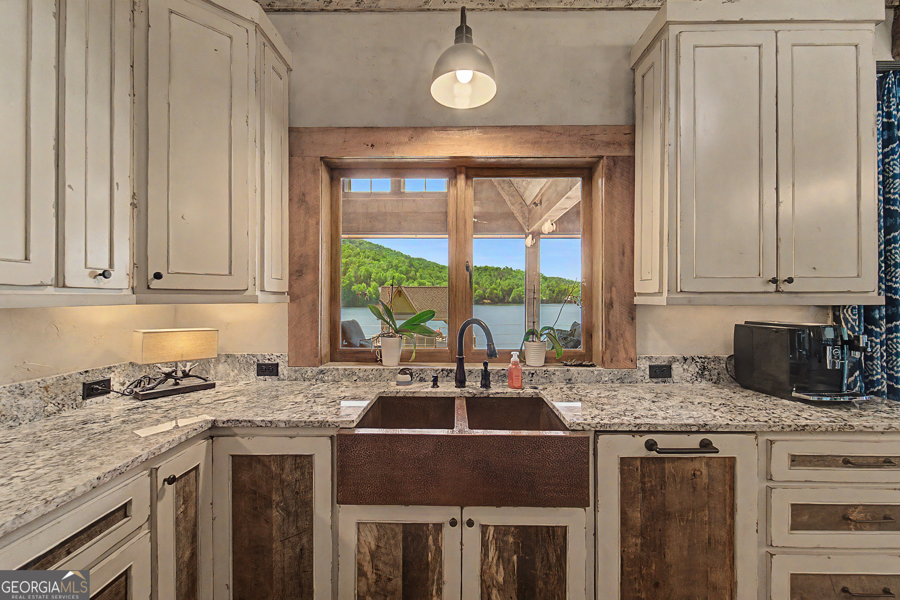 2964 Meeting House Mountain Road Clayton GA 30525
