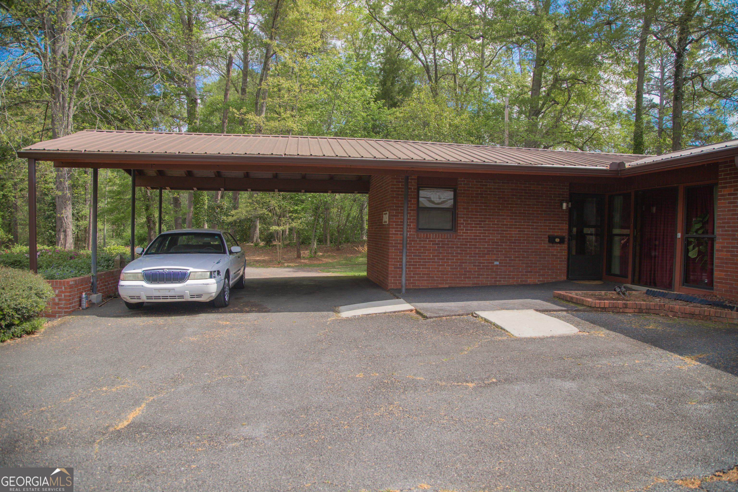 703 Greenwood Road Thomaston GA 30286